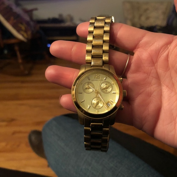 Michael Kors watch - Picture 3 of 4